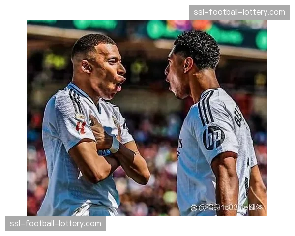 聚焦:中国青年导演团队获准跟拍皇马赛季,制作联盟定制版纪录片 聚焦:中国青年导演团队获准跟拍皇马赛季,制作联盟定制版纪录片