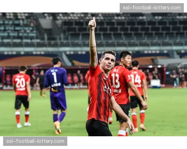 “全民足球节”在北京、上海等十城同步启动,中超球星参与互动 “全民足球节”在北京、上海等十城同步启动,中超球星参与互动